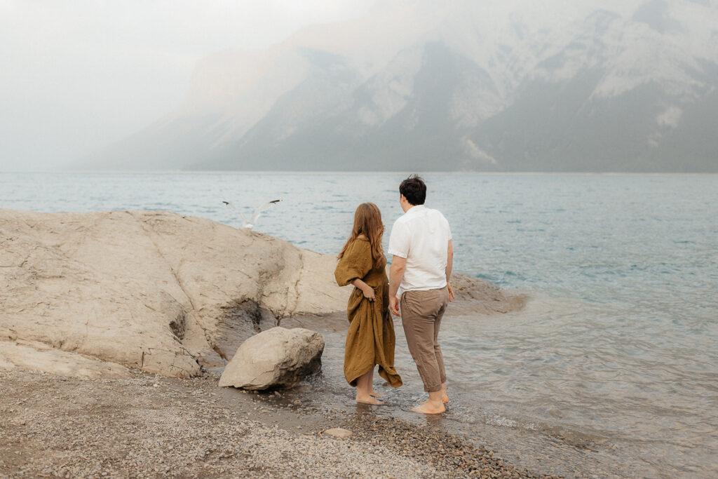 Lake Minnewanka couple session in Banff, Alberta